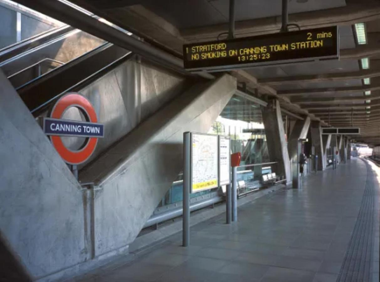 Canning Town 2 Bed Apartment London Eksteriør billede