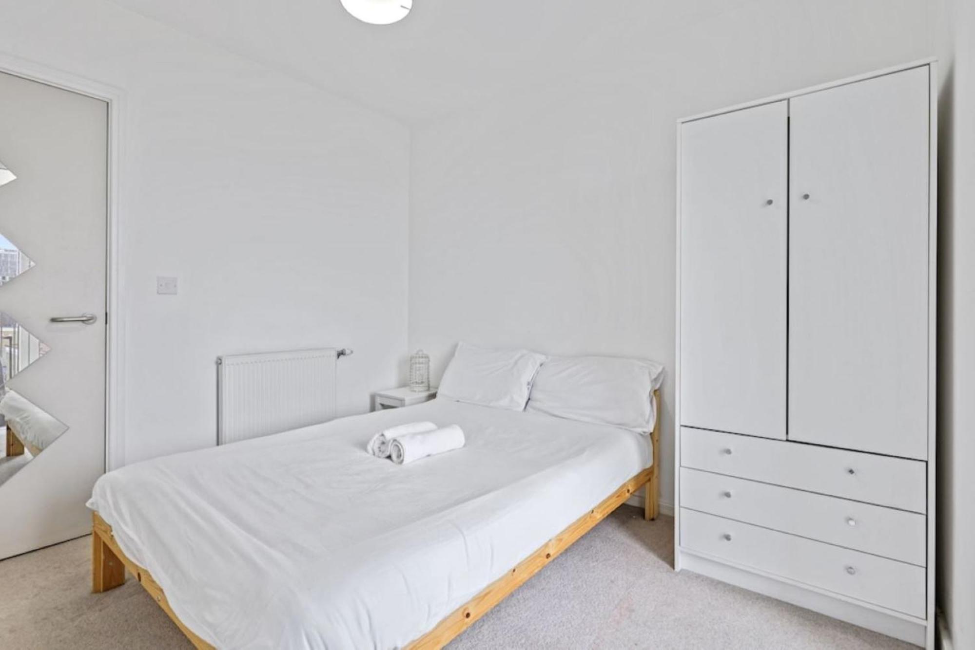Canning Town 2 Bed Apartment London Eksteriør billede